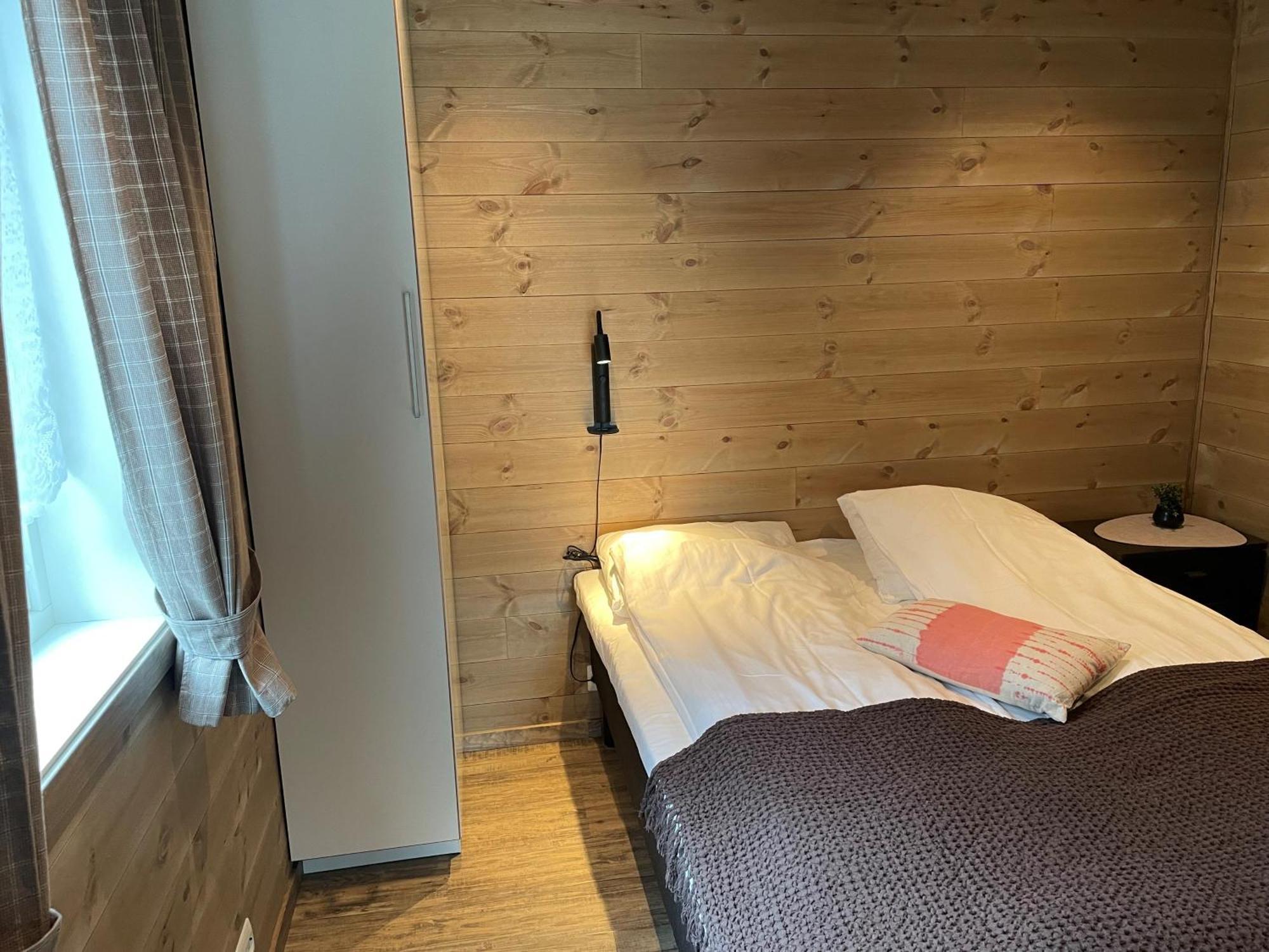 Briksdalsbre Fjellstove Hotel ภายนอก รูปภาพ